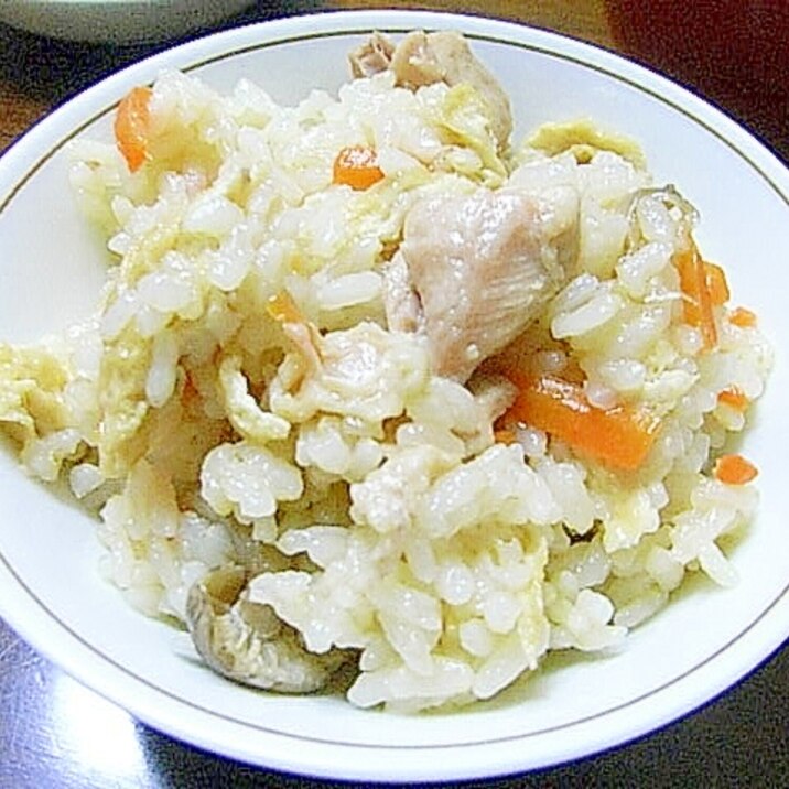 鶏もも肉の簡単炊き込みご飯 レシピ 作り方 By ニーナねこ 楽天レシピ 鶏もも肉の簡単炊き込みご飯 レシピ 作り方 By ニーナねこ 楽天レシピ